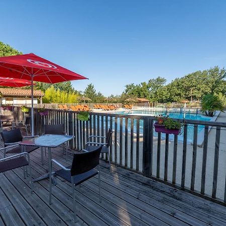 Camping Les Reflets Du Quercy Hotel Crayssac Exterior photo