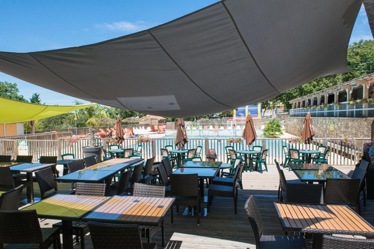 Camping Les Reflets Du Quercy Hotel Crayssac Exterior photo