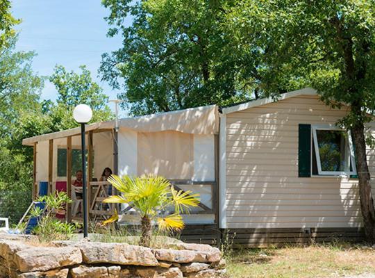 Camping Les Reflets Du Quercy Hotel Crayssac Exterior photo