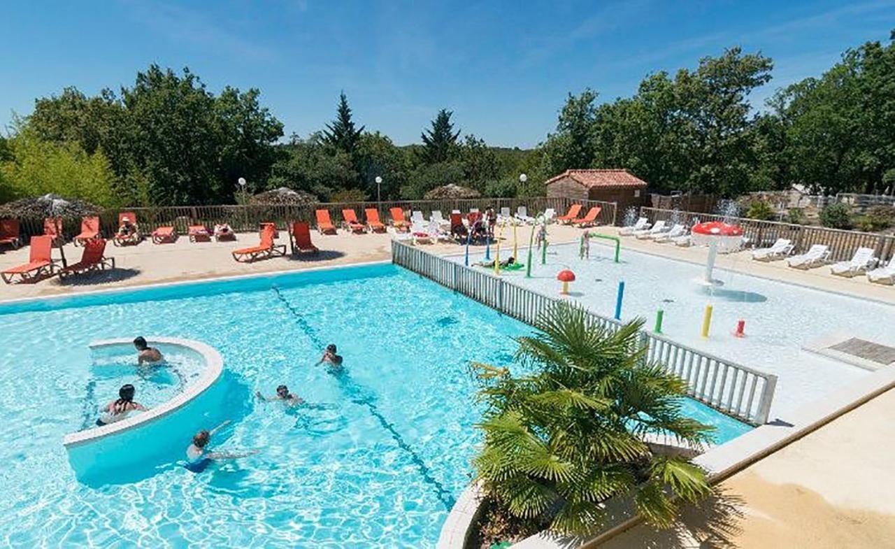Camping Les Reflets Du Quercy Hotel Crayssac Exterior photo