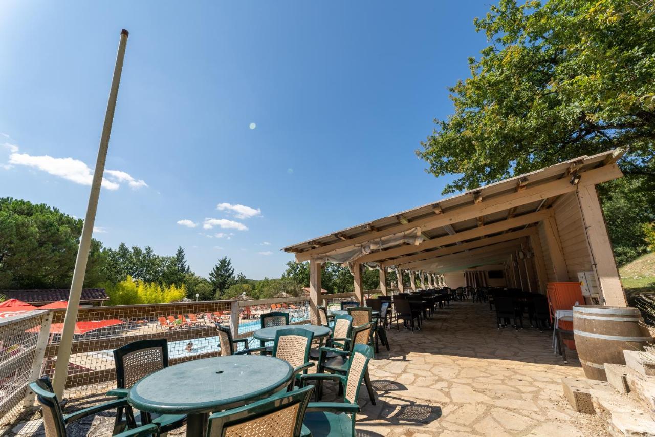 Camping Les Reflets Du Quercy Hotel Crayssac Exterior photo