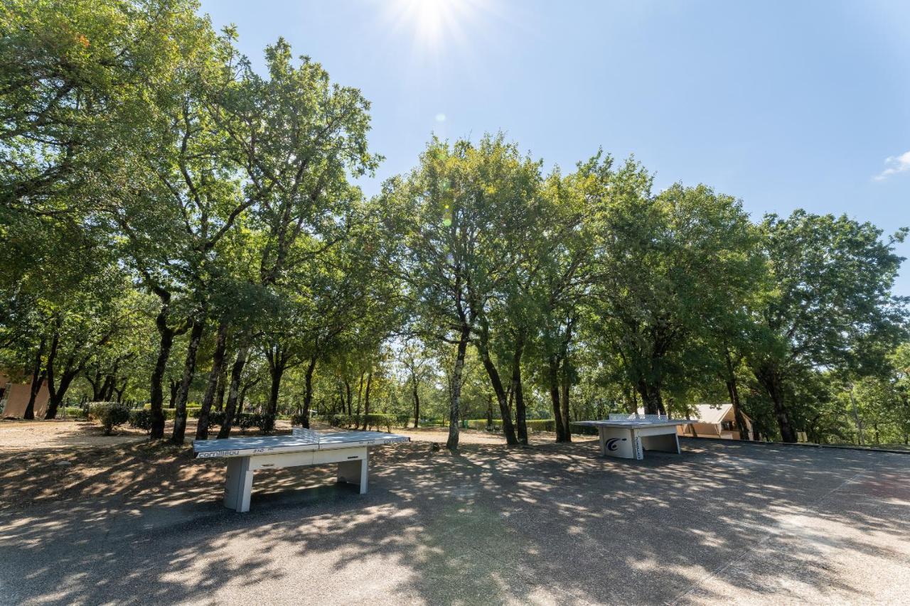 Camping Les Reflets Du Quercy Hotel Crayssac Exterior photo
