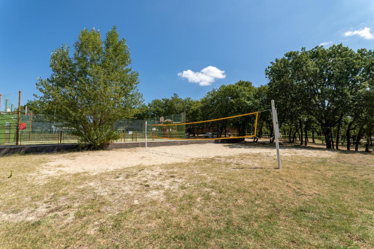 Camping Les Reflets Du Quercy Hotel Crayssac Exterior photo