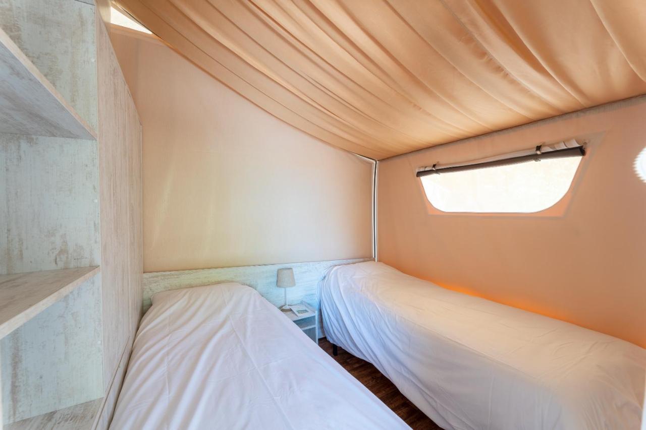Camping Les Reflets Du Quercy Hotel Crayssac Exterior photo