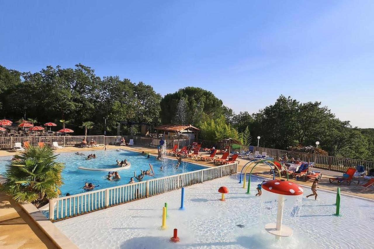 Camping Les Reflets Du Quercy Hotel Crayssac Exterior photo