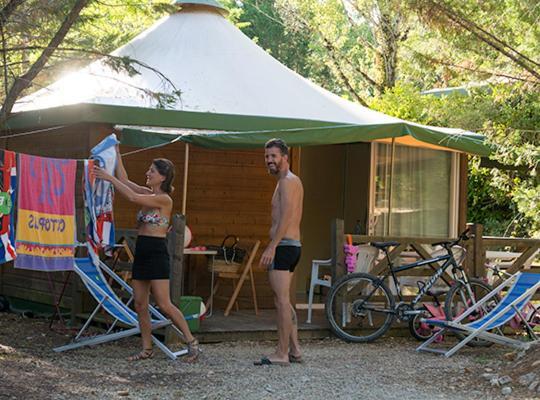 Camping Les Reflets Du Quercy Hotel Crayssac Exterior photo