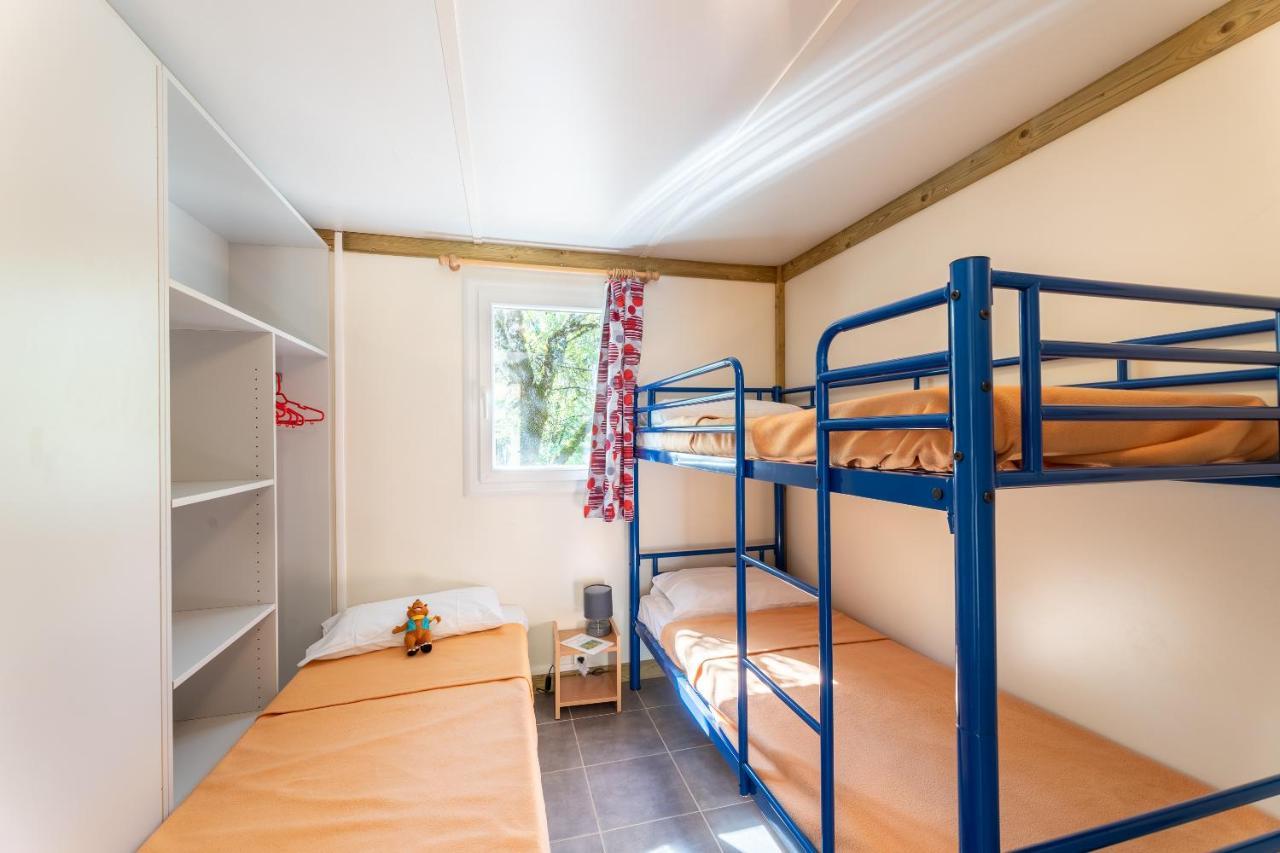 Camping Les Reflets Du Quercy Hotel Crayssac Exterior photo