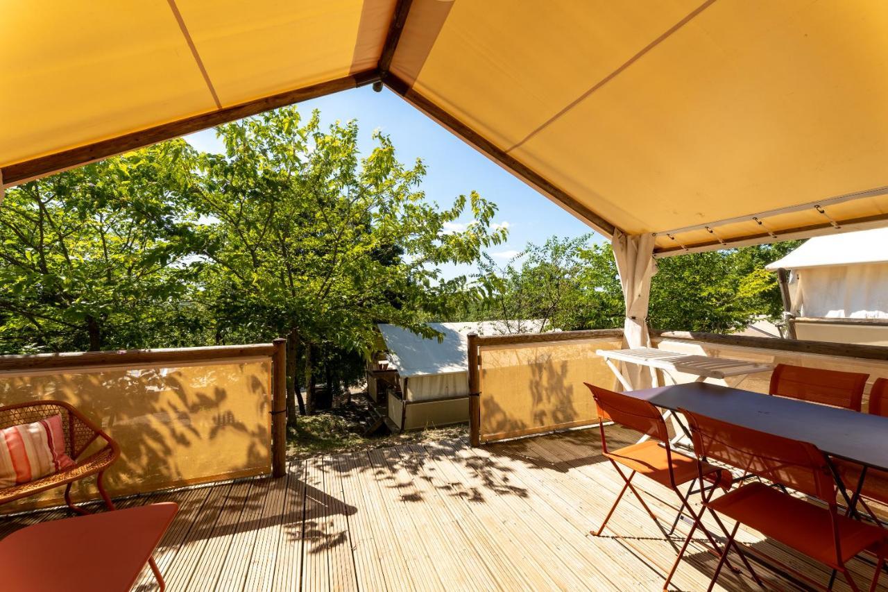 Camping Les Reflets Du Quercy Hotel Crayssac Exterior photo